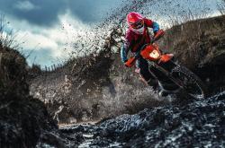 重返赛场引发热议！，内马尔在湖人比赛中领先优势明显引发球迷热议